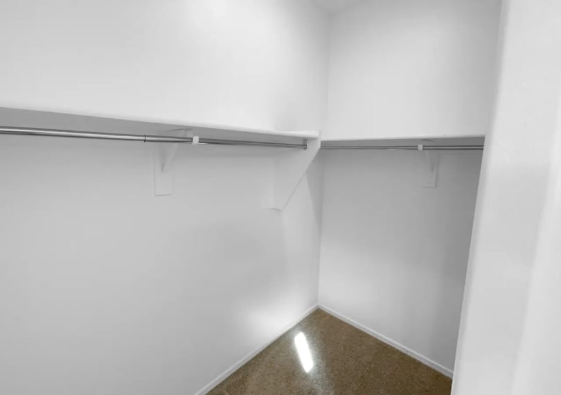 Building Photo - 30709 W Indianola Ave