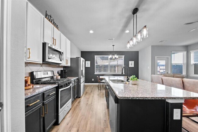 Building Photo - 3915 Calasso Ct