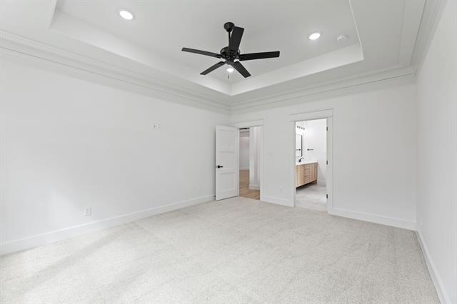 Building Photo - 4713 South Dr