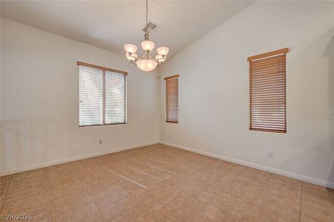 Building Photo - 5921 Altissimo St