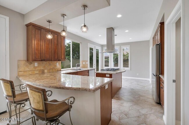 Building Photo - 6320 Ballantine Pl