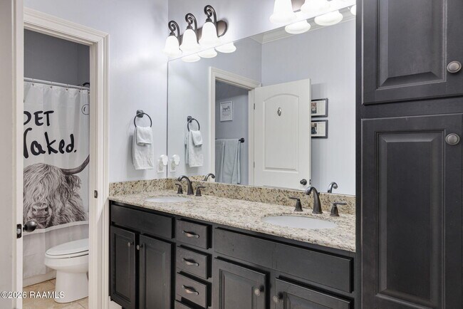 Building Photo - 300 Overbrook Dr