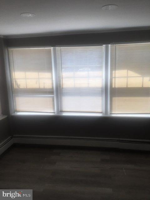 Building Photo - 1402 Collings Rd