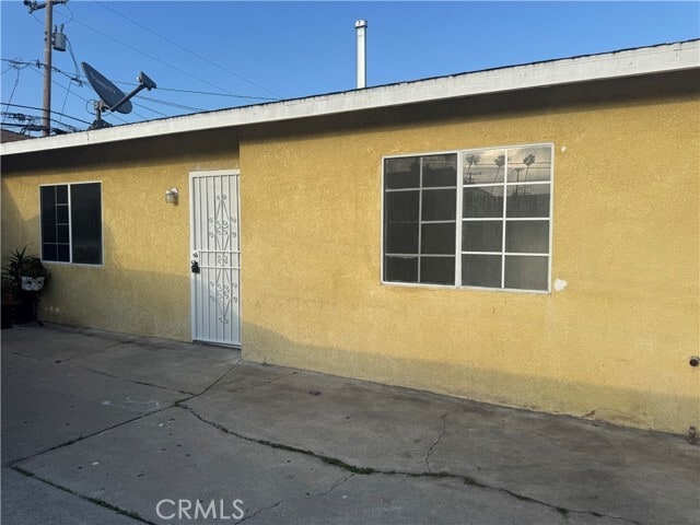 Building Photo - 1111 W 93rd St
