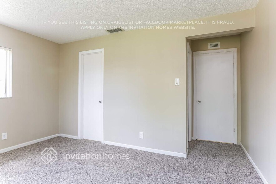 Building Photo - 208 NW 80th Ave
