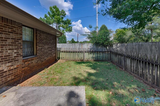 Building Photo - 8147 Oldfield Rd SW