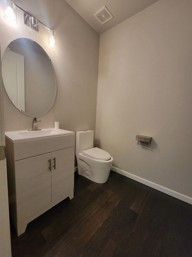 Building Photo - Elegant 4 Bedroom Home In Auburn