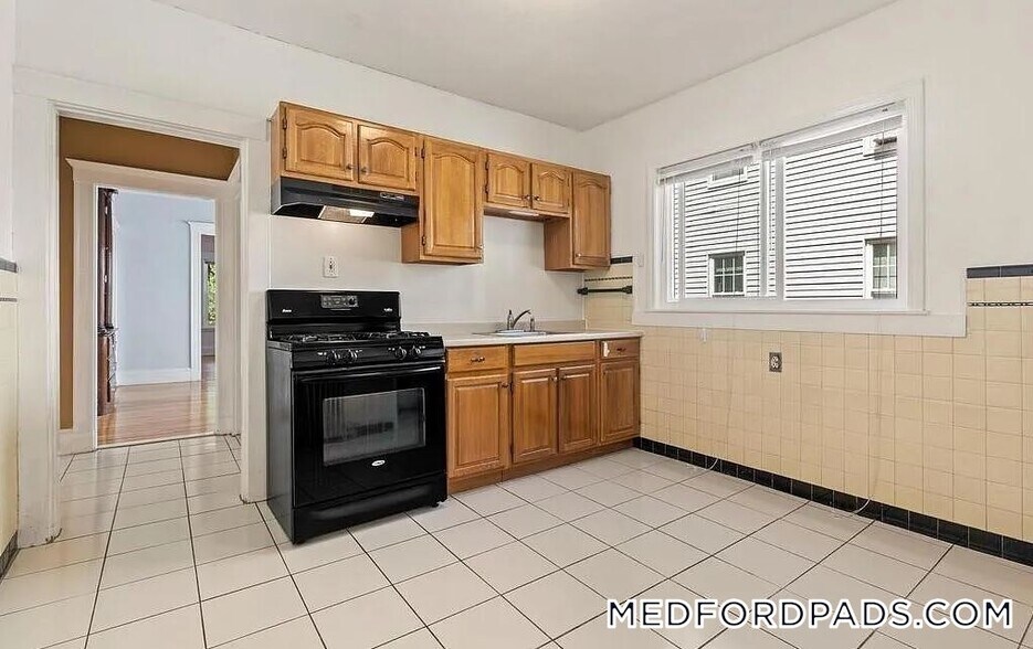 Building Photo - 38 George St