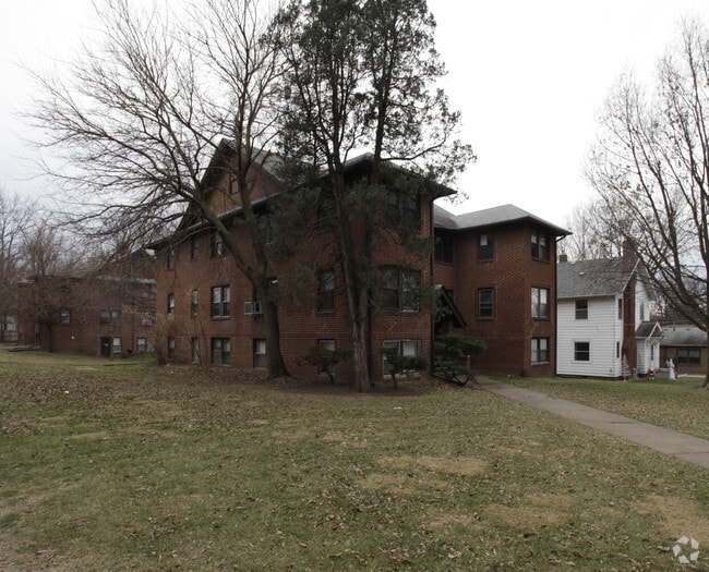 Building Photo - 4810 Ingersoll Ave