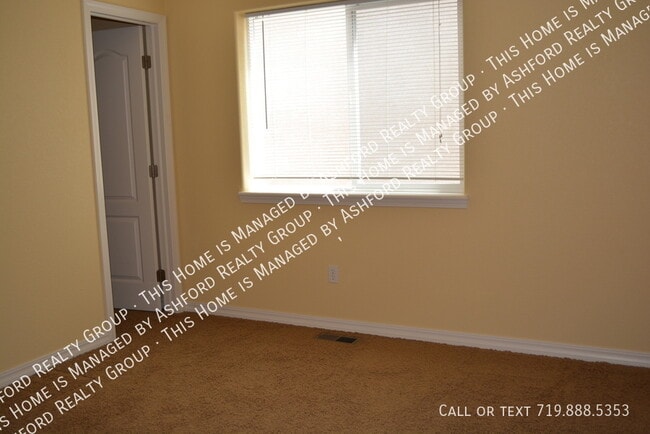 Building Photo - 11551 Mountain Turtle Dr