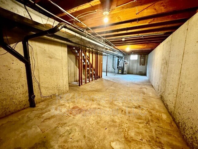 Building Photo - 1398 S Brentwood Dr