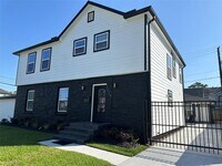 Building Photo - 3224 Southmore Blvd