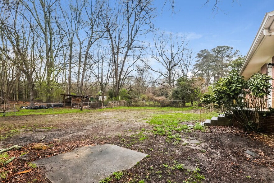 Building Photo - 627 Grayson Pkwy