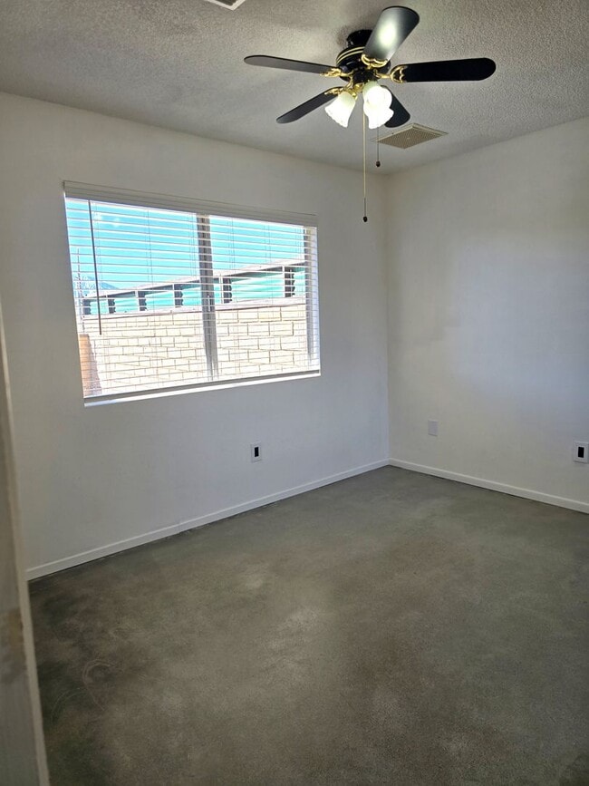 Building Photo - Remodeled Two Bedroom in Morongo Valley