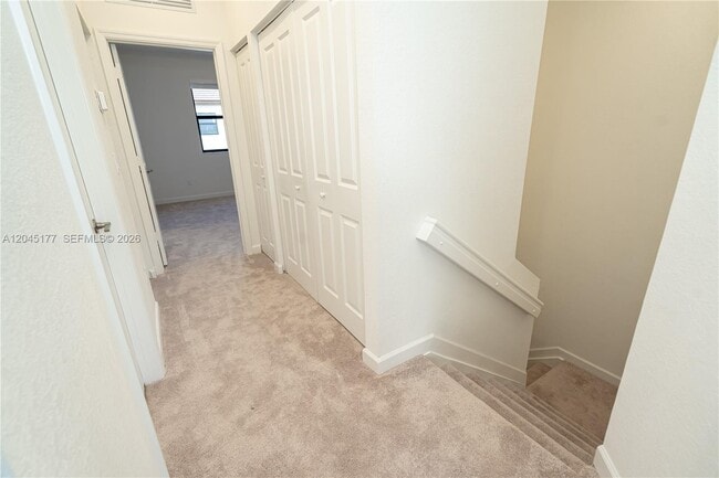 Building Photo - 270 SW 159th Pl