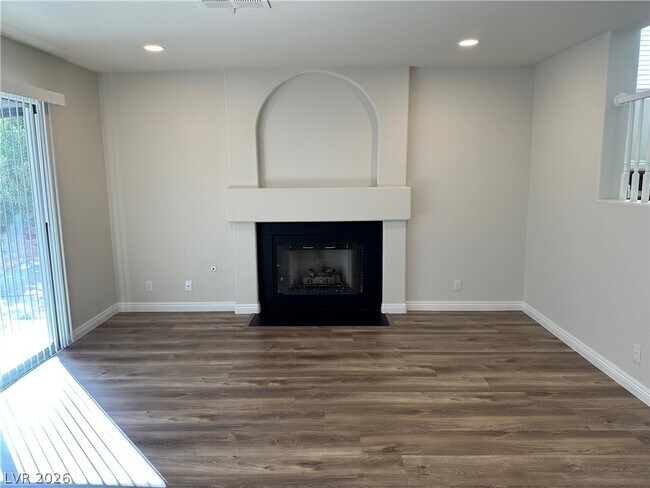 Building Photo - 1034 Skysail Dr