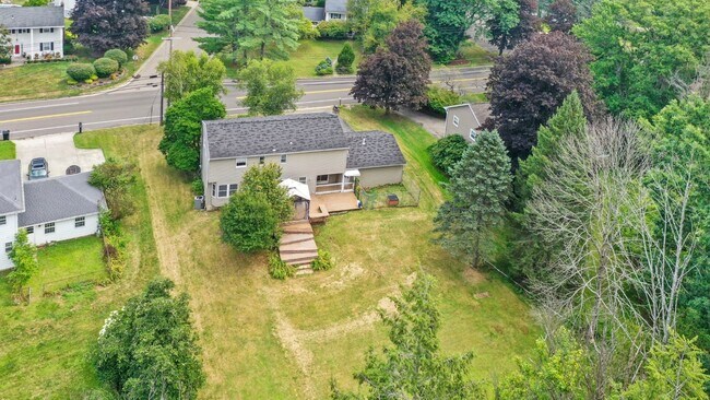 Building Photo - 300 Murray Hill Rd