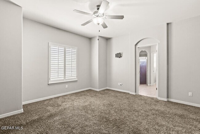 Building Photo - 14824 Harry Flournoy Ave