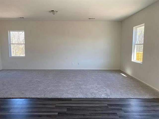 Building Photo - 760 Richmond Dr