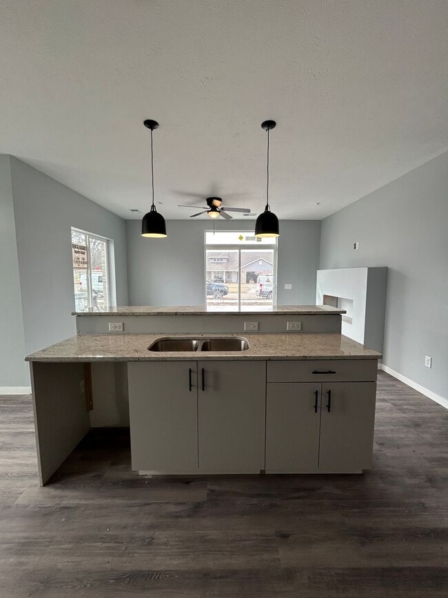 Building Photo - Mile High Investments (2724 Silver St.)