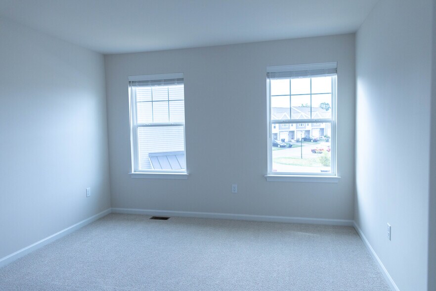 Building Photo - 93 Beech Tree Ct