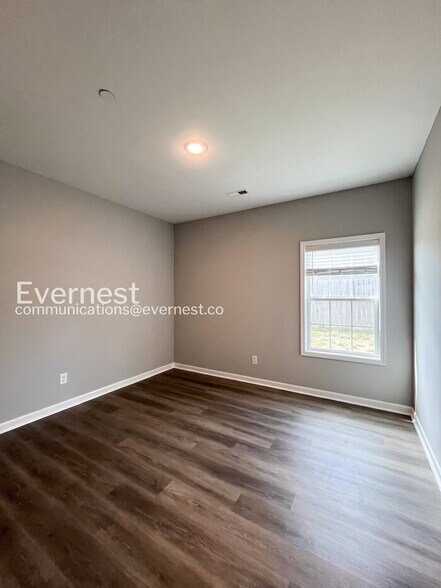 Building Photo - 1309 Ventura Ln