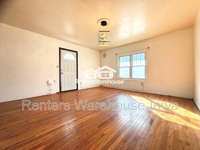 Building Photo - 1171 21st St