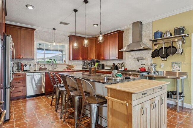 Building Photo - 2603 N Ridgewood Ave