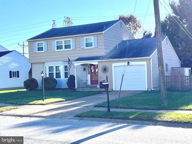 Building Photo - 918 Rockwell Rd