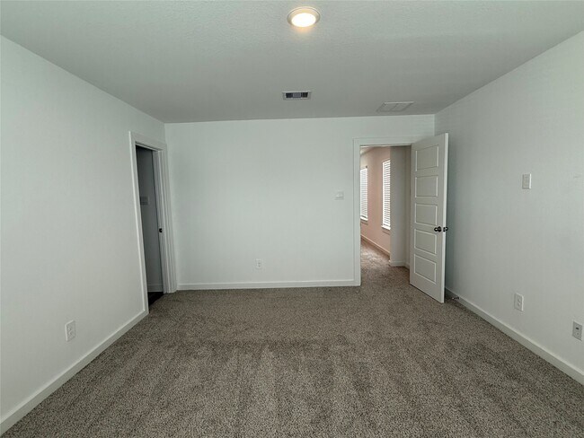 Building Photo - 12319 Maria Heights Ct