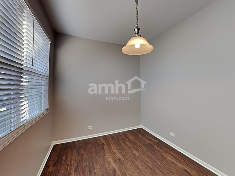 Building Photo - 3832 Bailey Rd