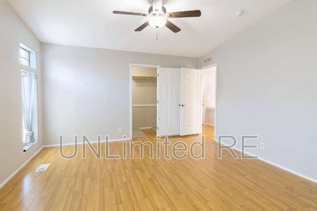 Building Photo - 1679 W Stephen Dr