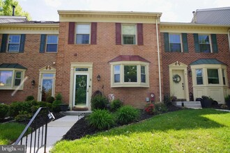 Building Photo - 8 Cross Falls Cir