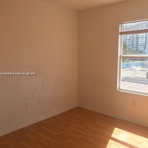 Building Photo - 7326 Collins Ave