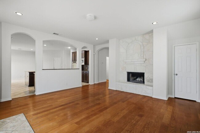 Building Photo - Spacious 5-Bedroom Home for Lease in Desirable Cibolo Location!