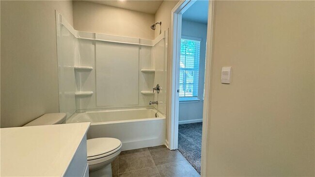 Building Photo - 151 Cedar Ln