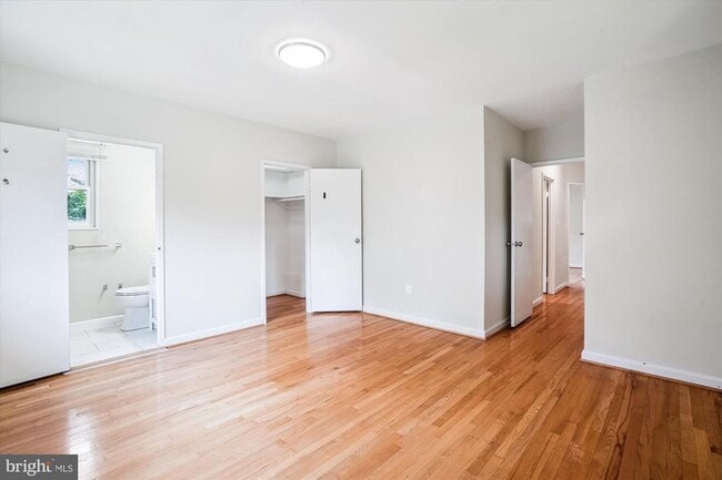 Building Photo - 4503 Traymore St