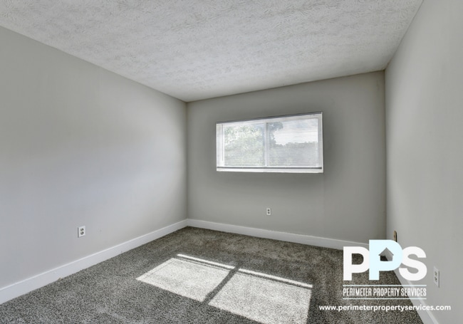 Building Photo - 1040 Sandtown Rd SW