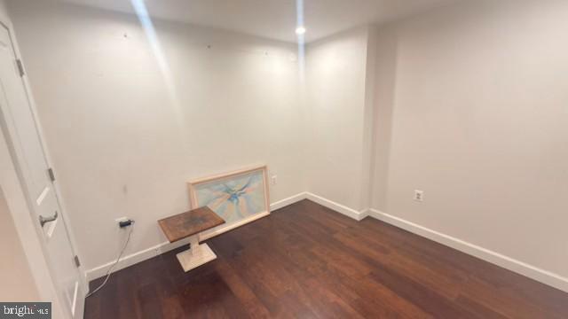 Building Photo - 5750 Bou Ave