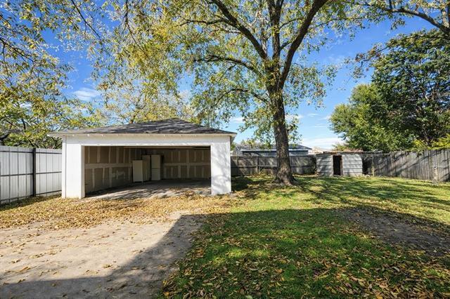 Building Photo - 7803 Seydel St