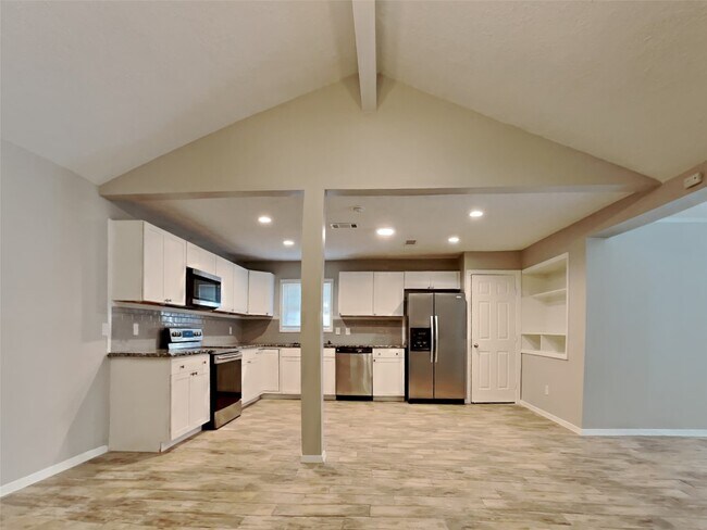 Building Photo - 4315 Hirschfield Rd