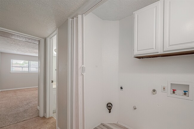 Building Photo - 1312 Ward Rd
