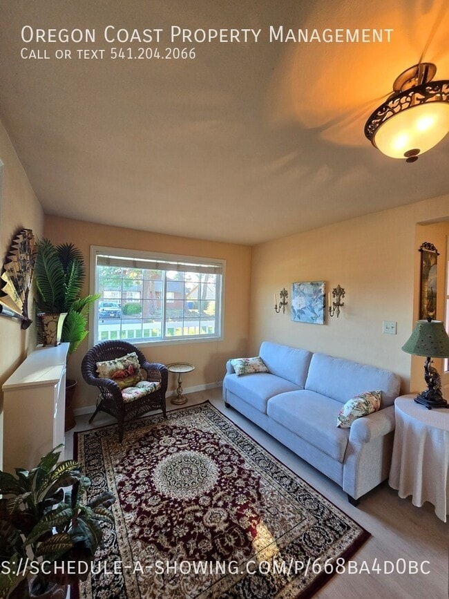 Building Photo - 1441 NW 20th St