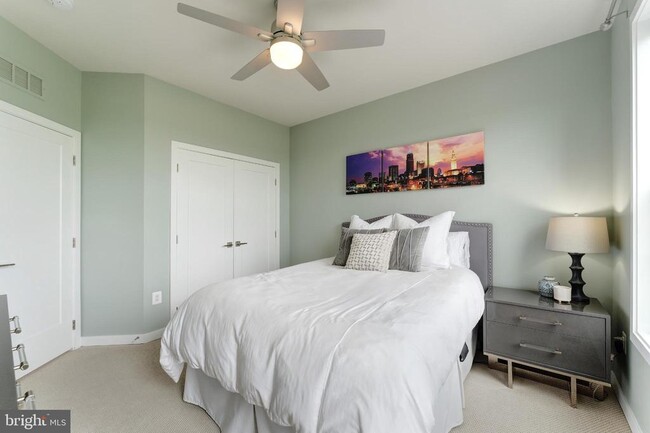 Building Photo - 22405 Claude Moore Dr