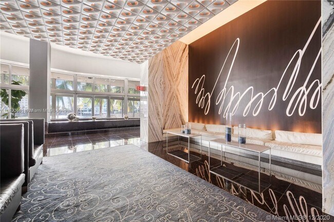 Building Photo - 335 S Biscayne Blvd