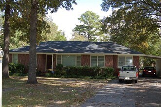 Building Photo - 135 Edna Pl