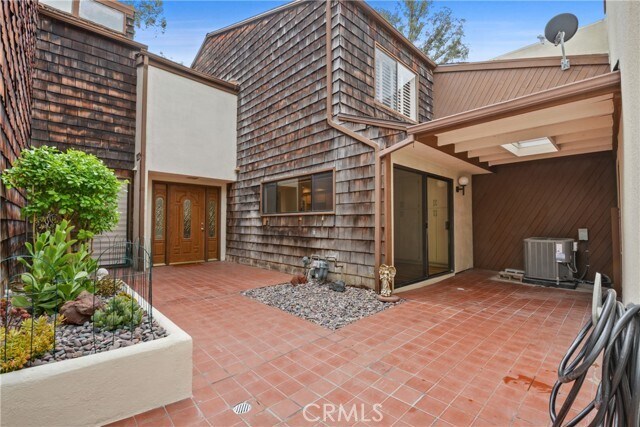 Building Photo - 9434 Friendly Woods Ln