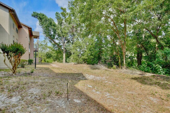 Building Photo - The Landings Condominiums