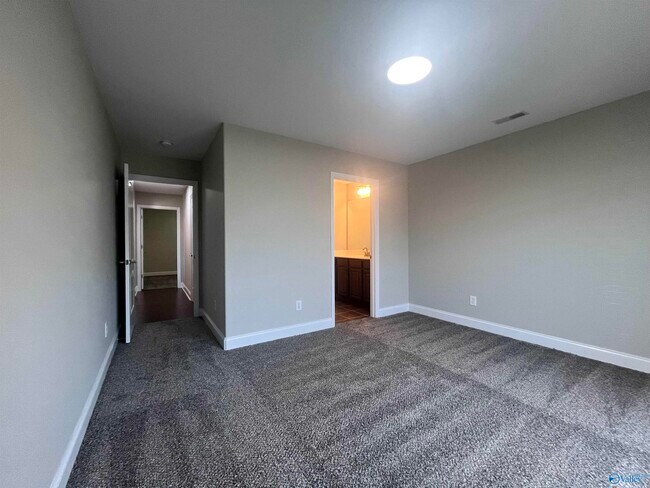 Building Photo - 2604 Ashtynn Pl SW