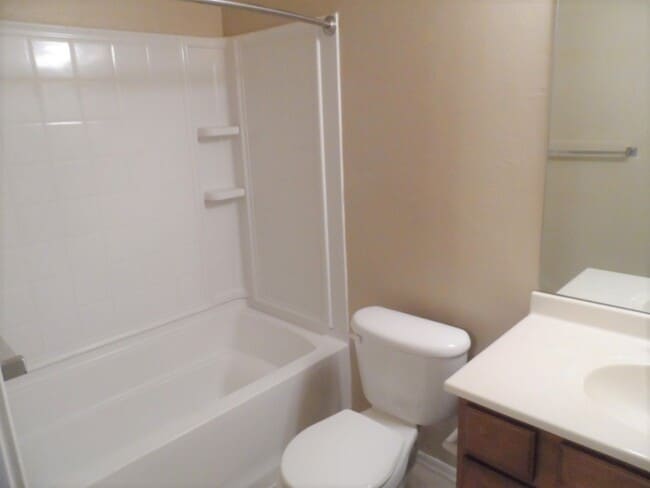 Building Photo - 4508 SE 77th St